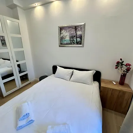 Apartment Maison Ecru - Reception Triest